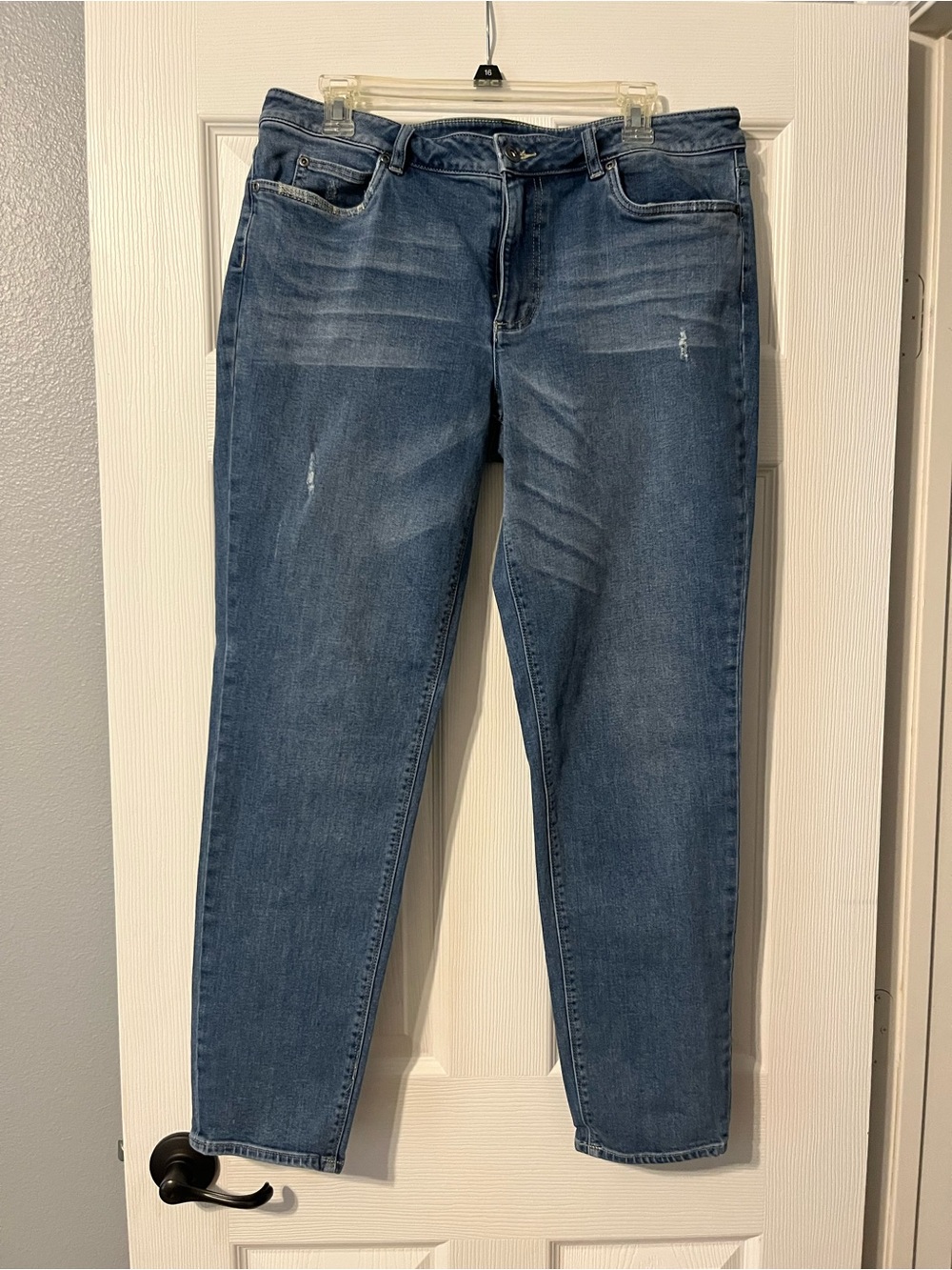 Vince Camuto Medium Blue Boyfriend Jeans